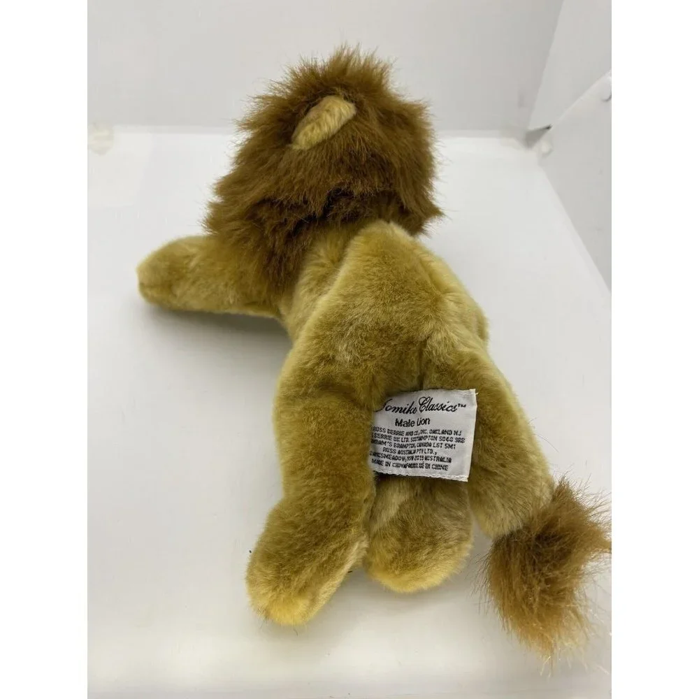 Yomiko Classics Russ Berrie Male Lion Plush Stuffed Realistic Animal 12